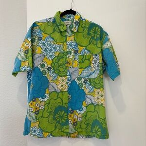 Vintage J. Crew Vibrant Floral Hawaiian Button Down short sleeve Aloha shirt